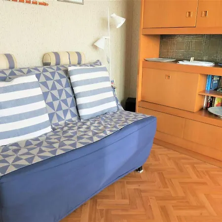 4 Pers Au Centre De Tregastel, Proche Plages Et Commerces - Fr-1-368-220